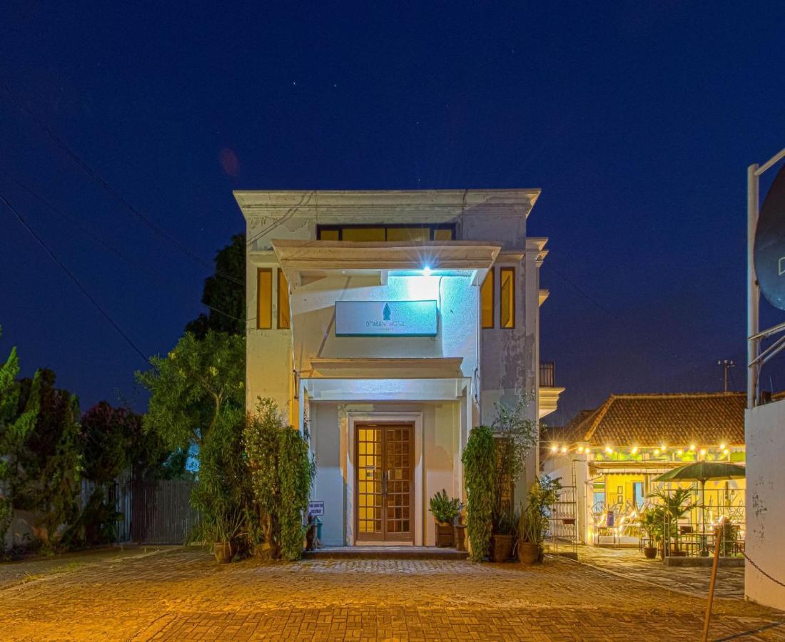 D'Talent Hotel Yogyakarta Exteriér fotografie